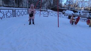 Любашины будни,вышли на прогулку 😁 ✅