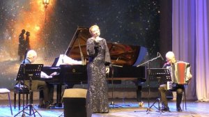 "Старые слова". Поёт великолепная Анастасия Лысякова   - солистка  Новосибирской филармонии