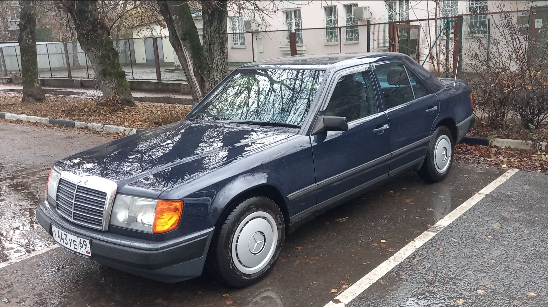 МЕНЯЮ ДВУХЛОПАСТНОЙ МОТОРЧИК ПЕЧКИ Мерседес W 124