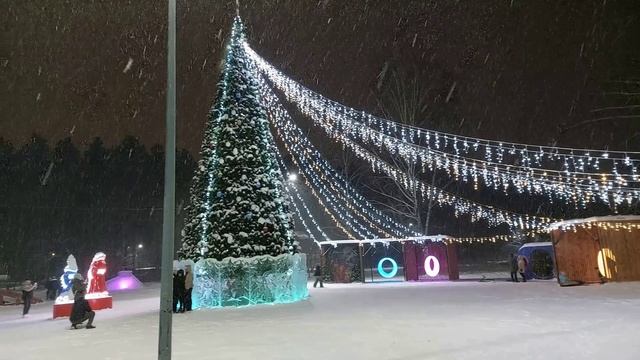 Полевской. В новогоднюю ночь. Happy New Year 2026 смотреть онлайн