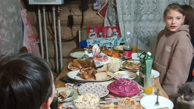 Новый 2026 год/Наш праздничный стол/ Встретили Новый год. смотреть онлайн