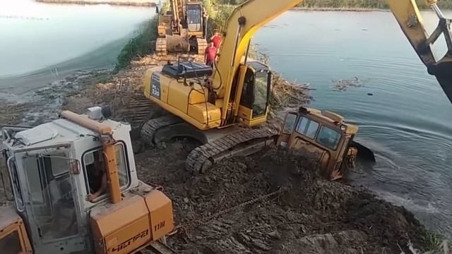 Утопили бульдозер ..КАК ДОСТАТЬ.(3) смотреть онлайн