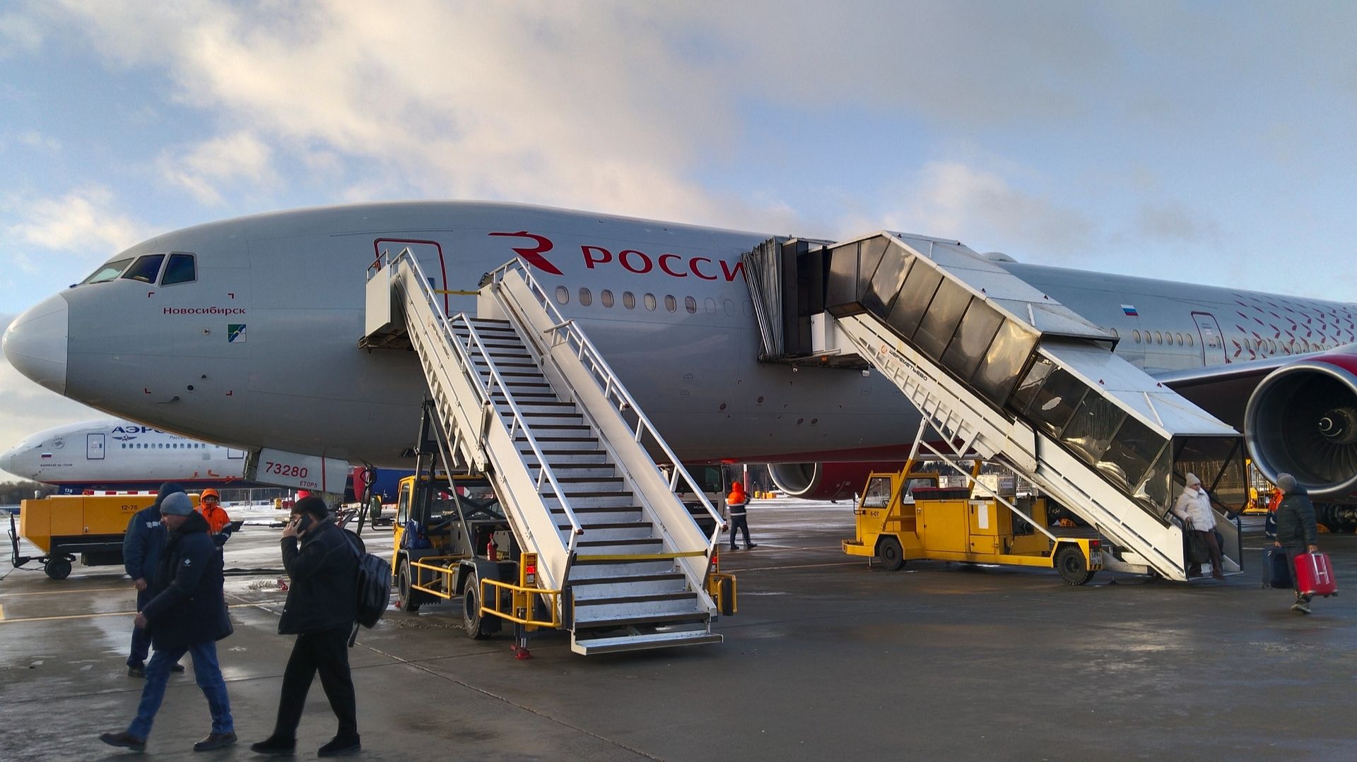 Boeing 777-300 а/к Россия | Рейс Благовещенск - Москва (SVO) смотреть онлайн