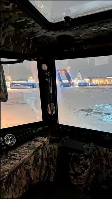 На Вездеходе по Неве в Новый Год - С Новым Годом смотреть онлайн
