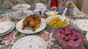 Не заморачивалась! Скромный НОВОГОДНИЙ СТОЛ!