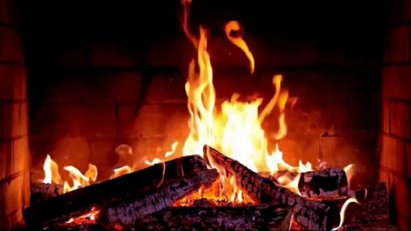 Приятный треск камина