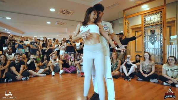 Romeo Santos - Ayúdame LUIS Y ANDREA bachata Bachata Sensual LadyStyle Footwork MenStyle