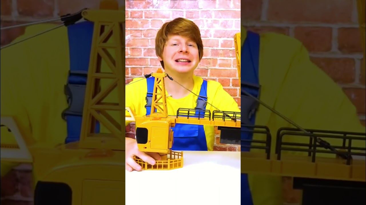 Механик Саша чинит и собирает подъёмный кран! #машинки #спецтехника #аудиодлядетей смотреть онлайн