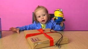 Распаковка МЕГА крутых подарков и Обзор посылки СюрпризБокс