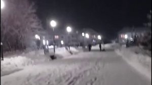 Прогулка
Зимний вечер.