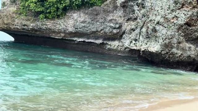 Беженец🇮🇩Бали. САМЫЙ ДУШЕВНЫЙ ПЛЯЖ БАЛИ - БАЛАНГАН. К смотреть онлайн