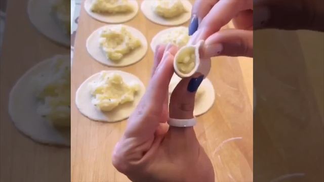 Способ для лепки пельмений и вареников наш тг⬇️