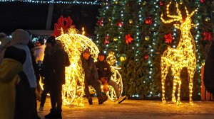 МАРИУПОЛЬ Сказочно встретили НОВЫЙ ГОД Световое представление🏢🌲Восстановление и Жизнь города СЕГОД