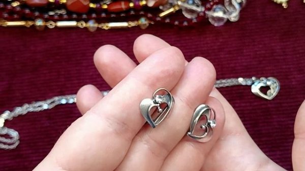 274. Винтажная бижутерия. Много бус