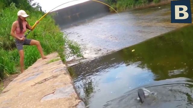 Зачетная рыбалка .Рыбачка СОНЯ в деле смотреть онлайн