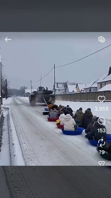 Санки, танк и Новый Год смотреть онлайн