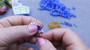 Необычное колье из бисера и бусин 🌞