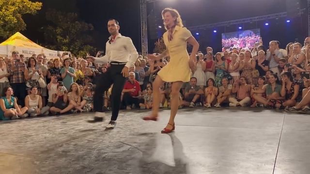 В ОГНЕ БЕЗУМНОЙ СТРАСТИ смотреть онлайн