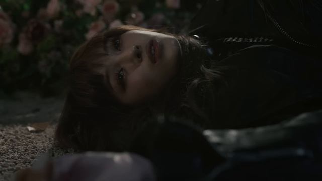 NewJeans “OMG”. Music Video