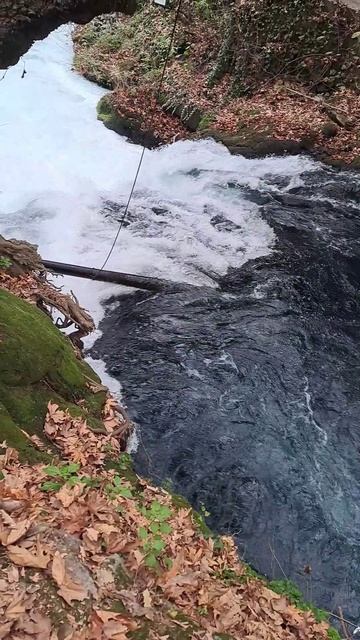 Воды реки уходят в никуда. Также как и наше время! Но что-то остается...