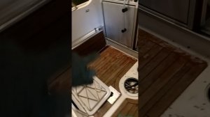 обзор работ по реставрации тикового покрытия на катере silver eagle cabin 650 и по мелочи