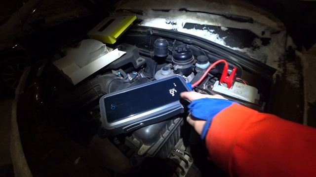 Пусковое устройство Baseus 3000, на супер конденсаторах. смотреть онлайн