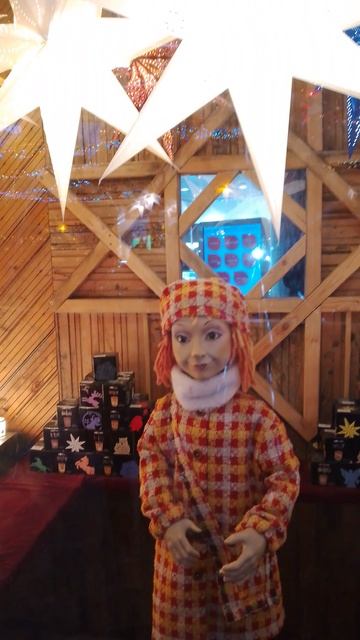 Продавец Новогодних украшений смотреть онлайн