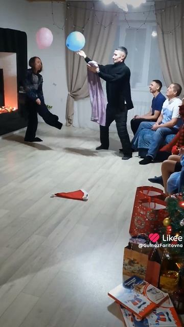 «Игра С Шариками и С Одеждой»