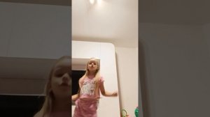 Танец под Вики Шоу