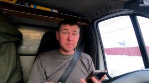 Газель  кормит