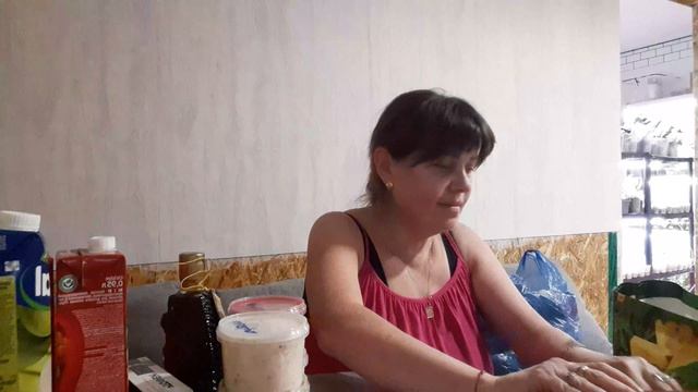 Жизнь в Деревне, Посмотрим что привезли мои подружки .Часть первая смотреть онлайн