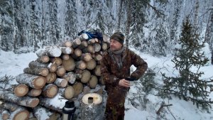 Живем в тайге. Заготовка дров на зиму. Деревенские будни.
