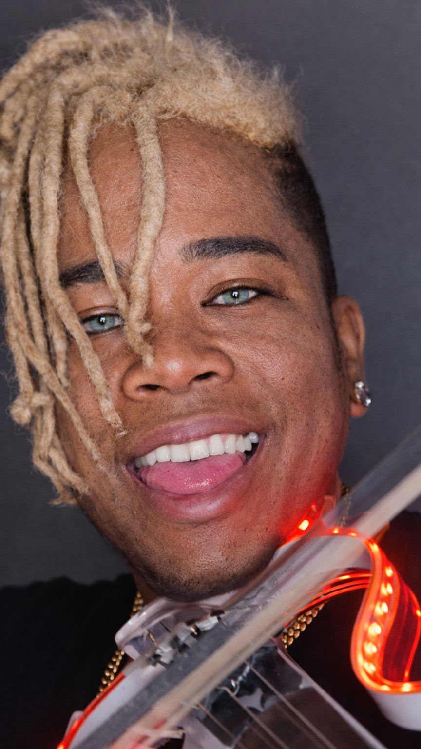 Уилл Смит под ударом. Уволенный скрипач обвинил его в домогательствах. смотреть онлайн