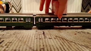 зацепер запрыгнул на поезд