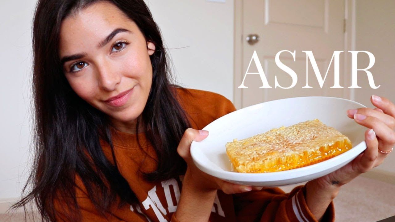 ASMR Raw Honeycomb Eating! (Intense Mouth Sounds, Sticky and Squishy sounds) смотреть онлайн