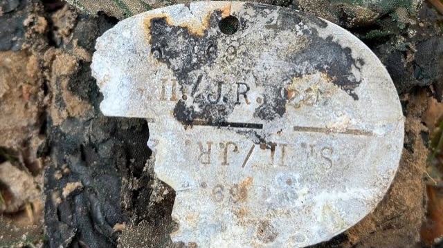 Траншея забита артефактами вермахта. Часть 2. смотреть онлайн