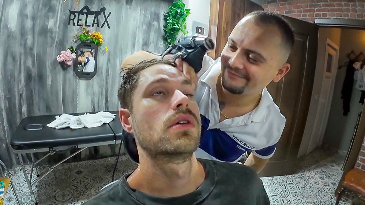 I Thought This Was a Normal Massage… Then We Went Underground 🇹🇷 смотреть онлайн