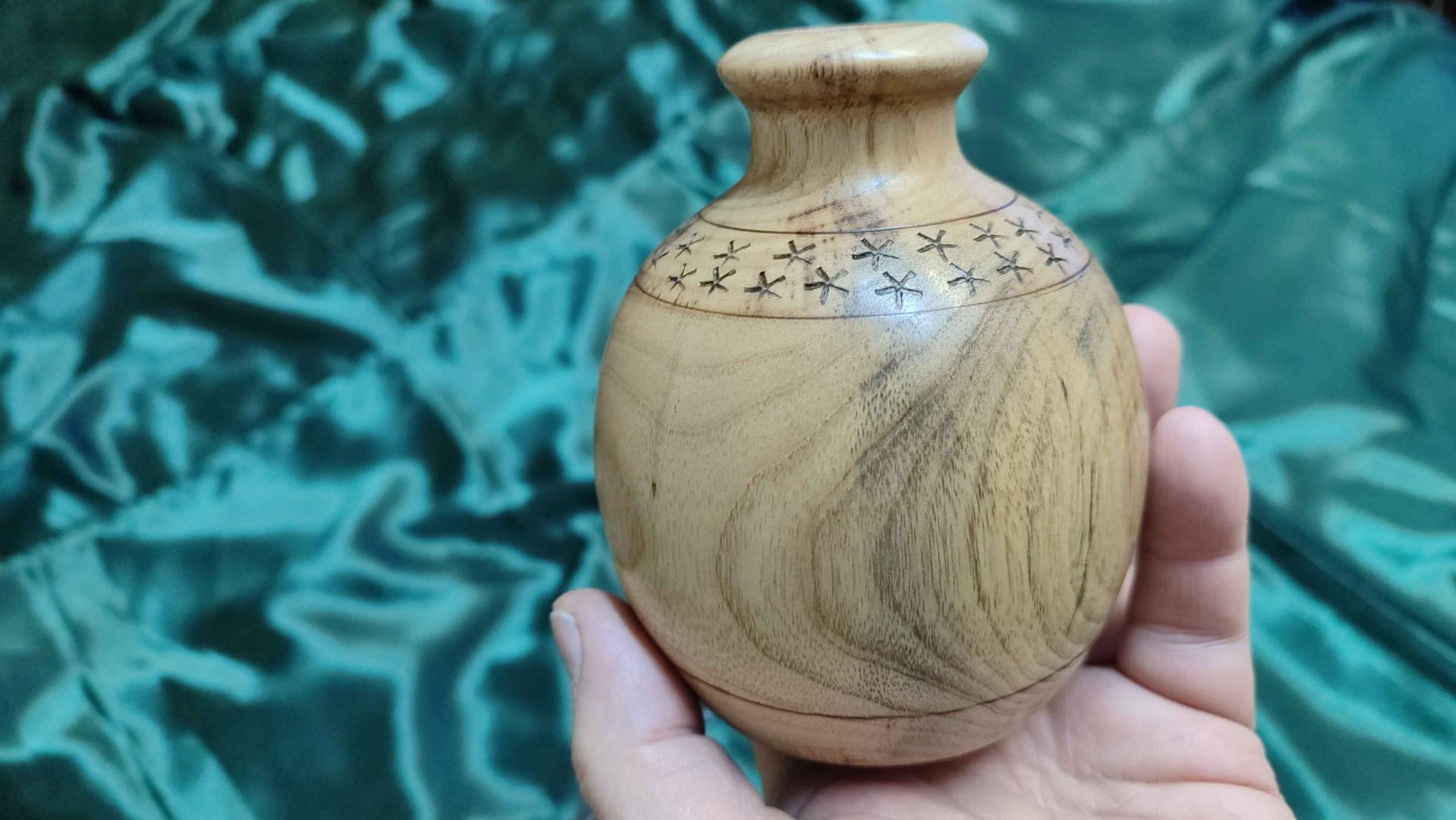 Лазерный указатель положения самодельного резца для внутреннего точения ваз и кувшинов смотреть онлайн