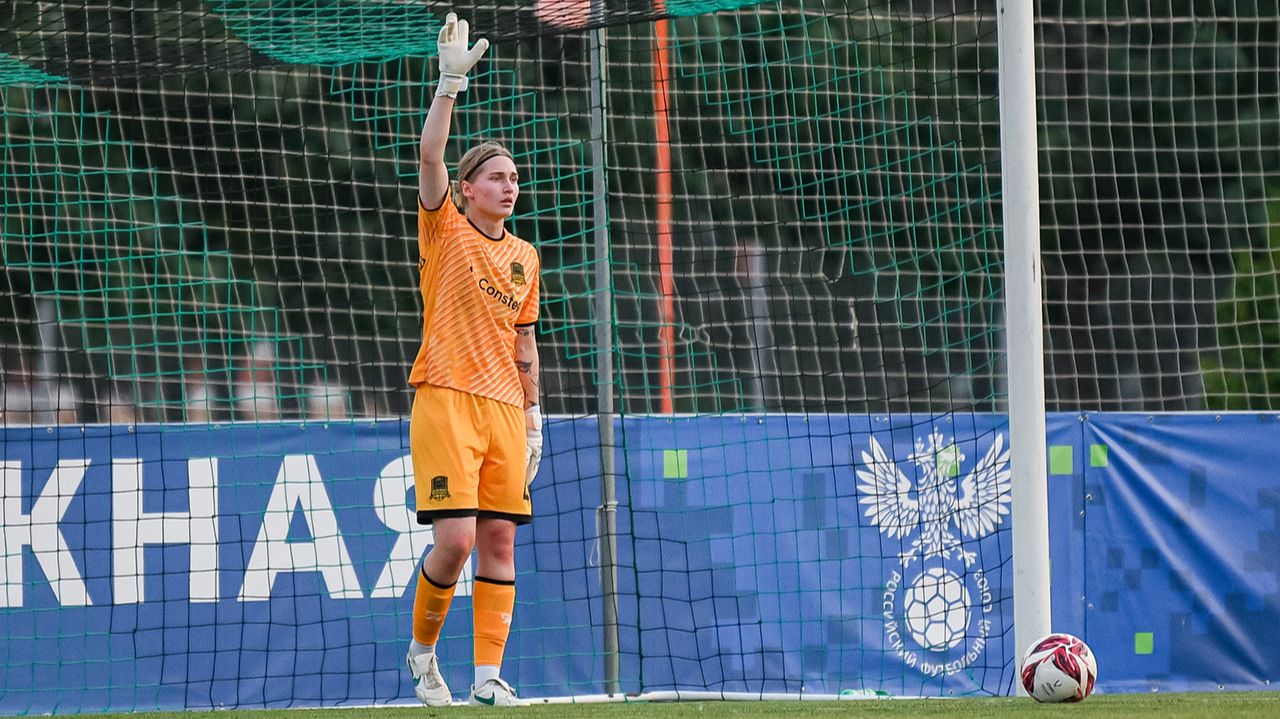 Лучшие сейвы женской молодежки «Краснодара» в сезоне 2025 смотреть онлайн