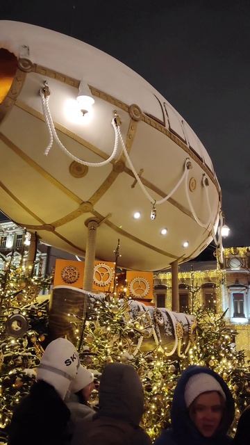 Новогодние локации Москвы смотреть онлайн