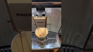 Кофемашина Philips 5500 EP5547/90 Latte Go
