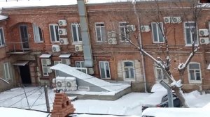 НЕ ЖИЛИ БОГАТО