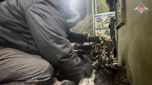 Работа военнослужащих ремонтно-восстановительного батальона