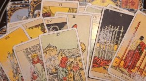 ТАРО РАСКЛАД\ О ЧЕМ ГОВОРИТ АНГЕЛ ХРАНИТЕЛЬ?!