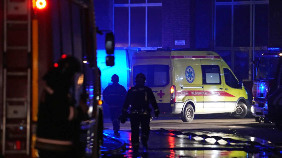 Два ребенка и один взрослый погибли при пожаре в частном доме в Подмосковье смотреть онлайн