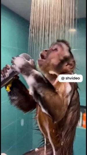 моя бывшая принимает душ!)