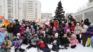 Новогодняя ёлка Чкалова, 124