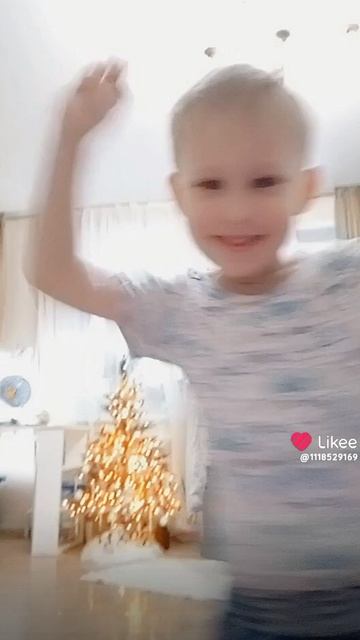 ребят я снимаюсь в лайке находите меня по цифром