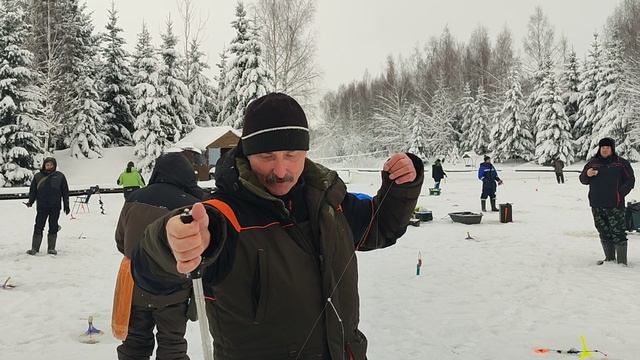 Основной водоём. Поимка форели. смотреть онлайн