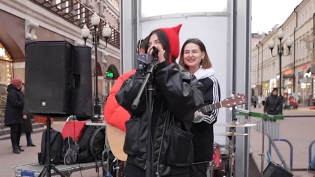 КТО ЗАРАБОТАЕТ БОЛЬШЕ ДЕНЕГ ЗА 24 ЧАСА!? (Бустер, Янчик, ? смотреть онлайн